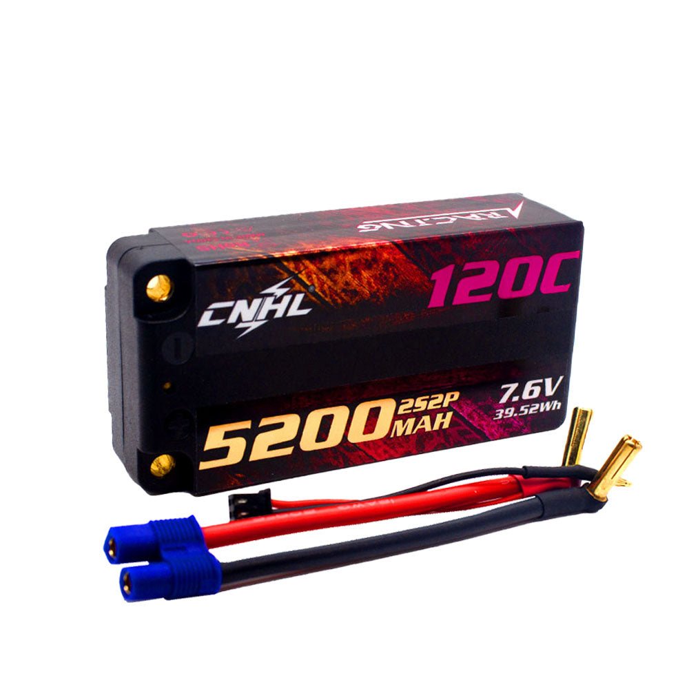 Batería Shorty CNHL montada en la bandeja de un chasis de buggy 2S para carreras RC